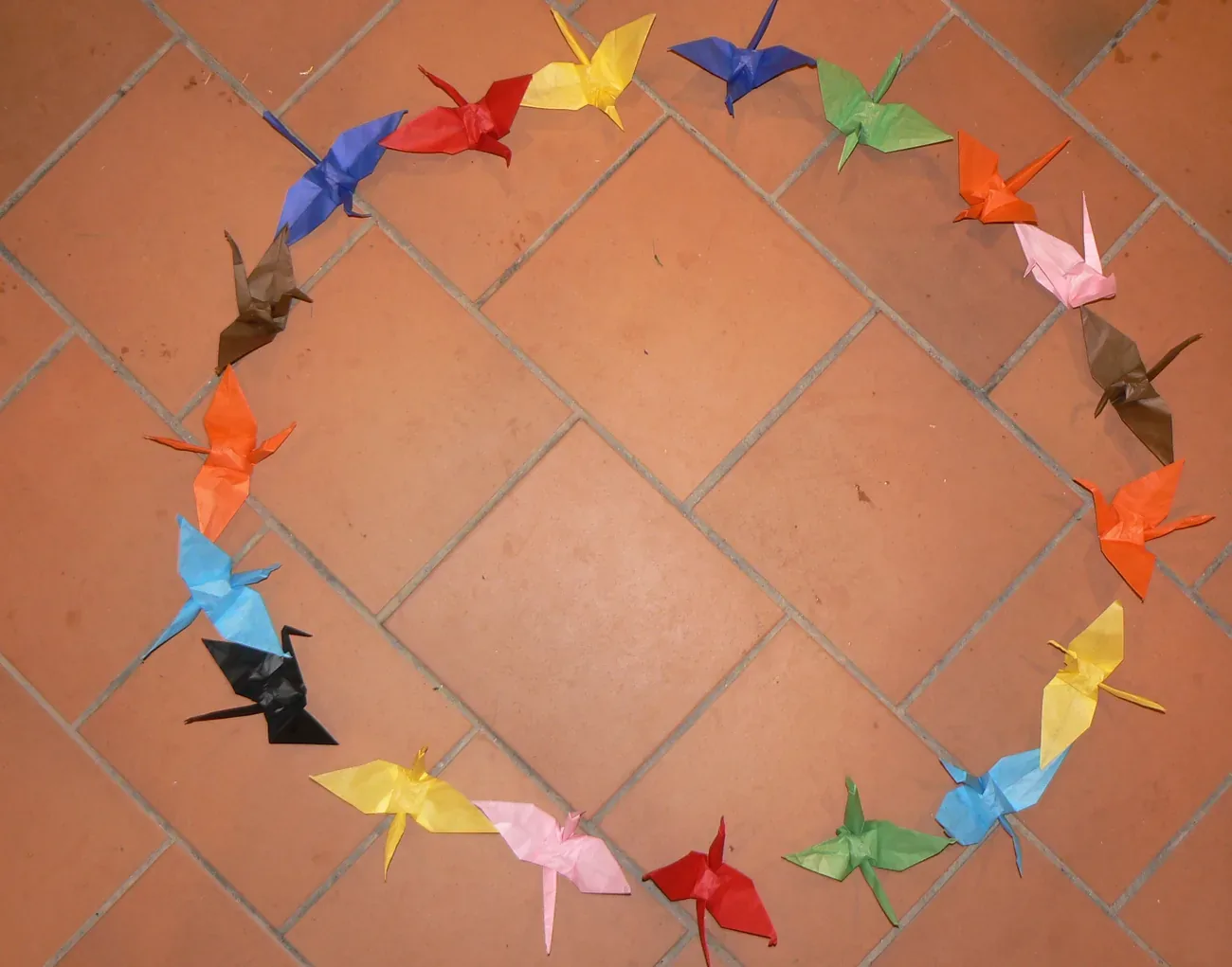 El círculo de grullas de papel.